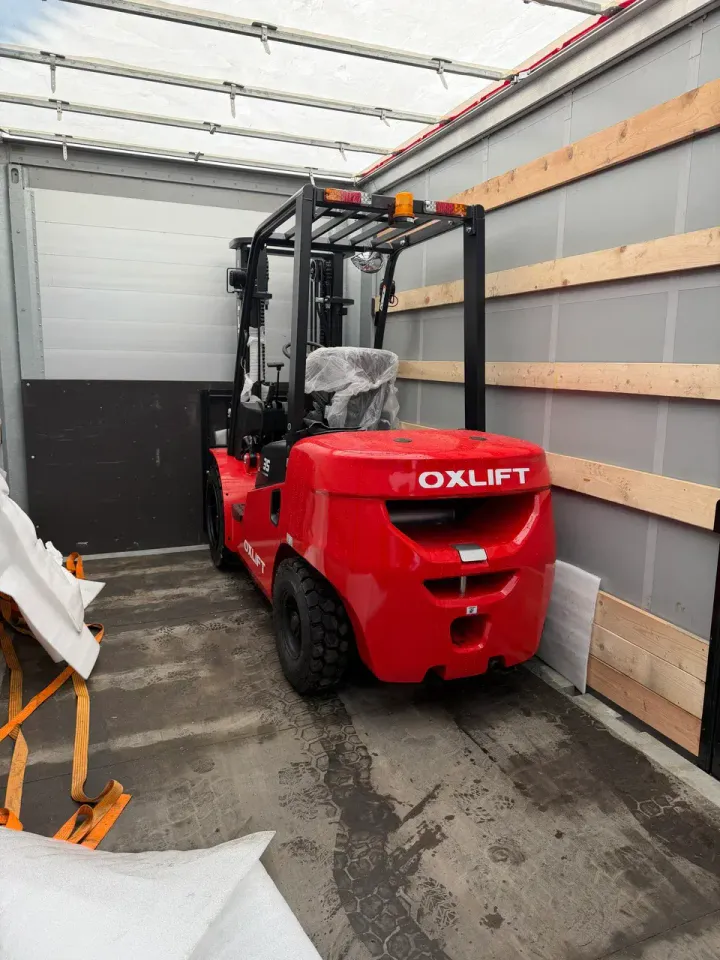Отгрузка 3 вилочных погрузчиков Hangcha / OXLIFT в Воронеж, Ростов-на-Дону и Ставрополь — фото 3