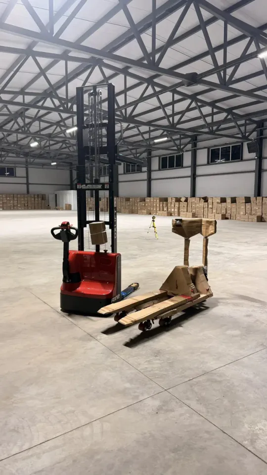 OXLIFT AX12 3,5 м и две AC25 — доставка в Раменское в день обращения