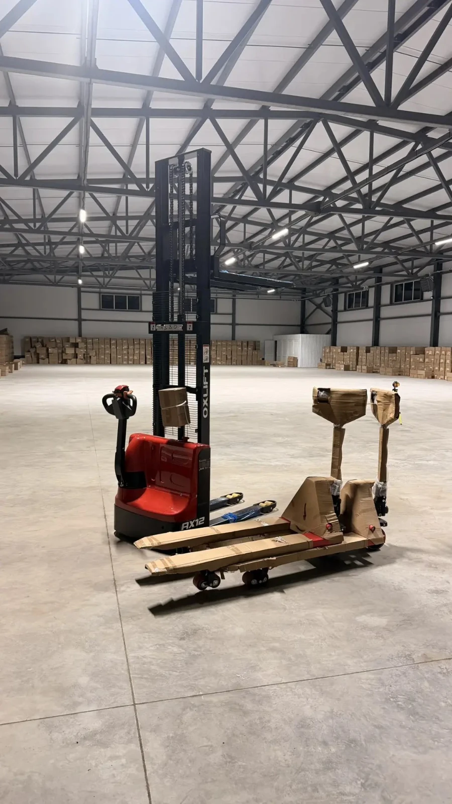 OXLIFT AX12 3,5 м и две AC25 — доставка в Раменское в день обращения