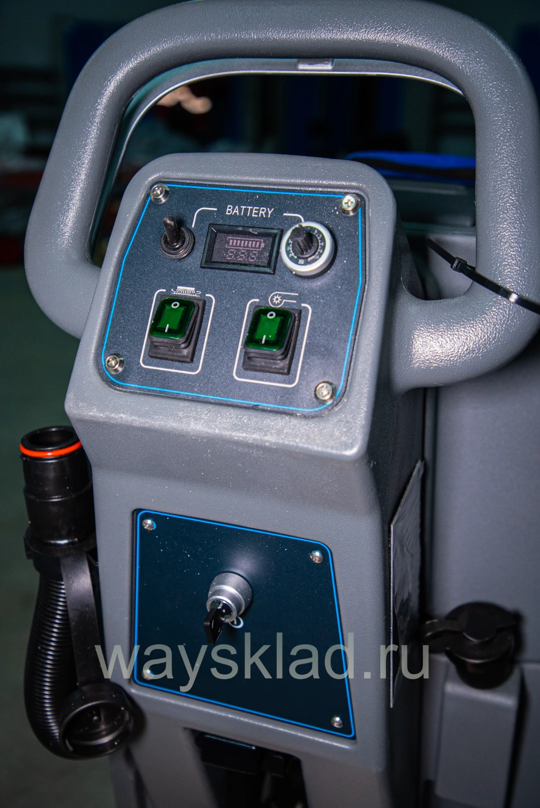 Машина поломоечная самоходная с АКБ GEL 24/100 В/Ач TOR COMPACT 60T — дополнительное фото 5