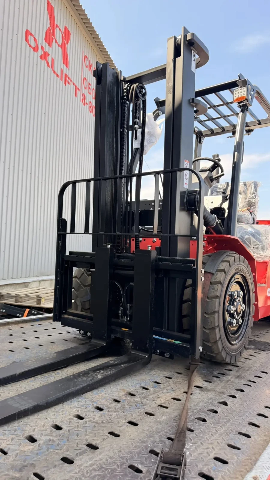 Отгрузка дизельного погрузчика OXLIFT CPCD30 3 т / 3 м в Нижний Новгород — фото 8