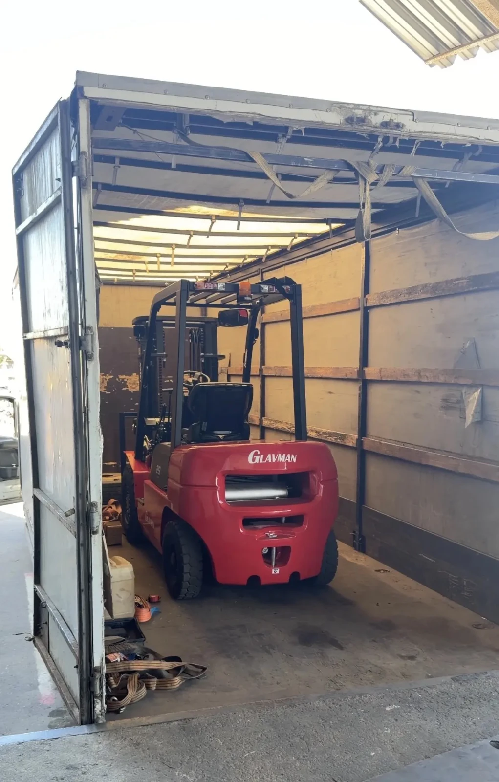 Самовывоз погрузчика GLAVMAN CPCD25 2,5 т / 3 м со склада WaySklad